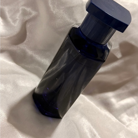 fine'ry The New Rouge Eau de Parfum — Women's Fragrance in Deep Blue - Picture 2 of 2